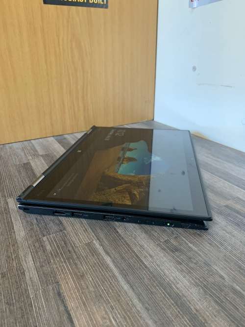 **WQHD TOUCH SCREEN**LENOVO X1 YOGA ULTRABOOK**6th Gen CORE i7**512GB SSD**8Gb Memory**